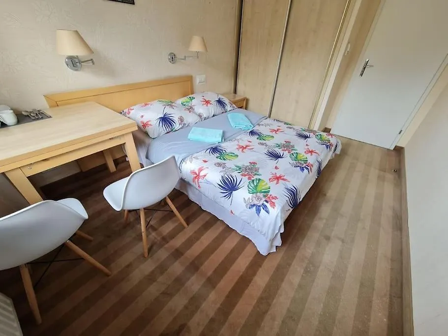 Fantastic Waw - Z6 Room - 202A Varsovia Polonia